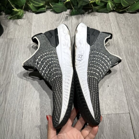 Nike React Phantom Run Flyknit 2 Shoes Men's 11 Black Running Athletic Sneakers - Picture 9 of 10